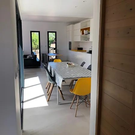 빌라 Maison Drome Provencale Avec Vue Acces Pmr Et Piscine Hors Sol *